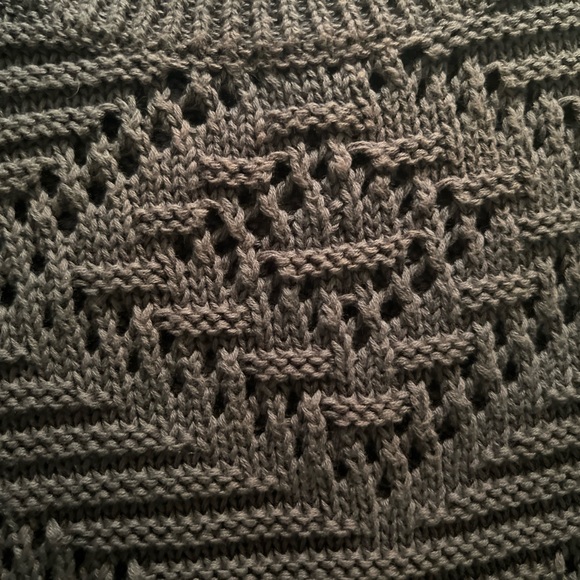 Cotton By Autumn Cashmere Sleeveless Sweater - Picture 5 of 5